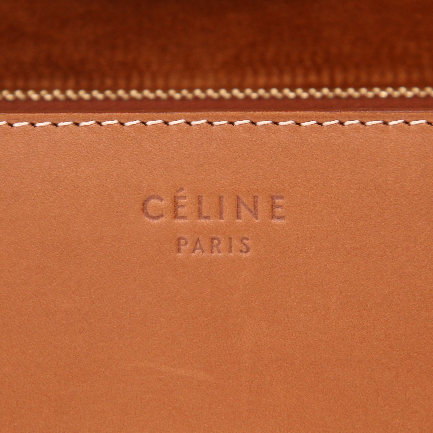 Bolso bandolera Celine  Classic Box en cuero box marrón - Detail D2