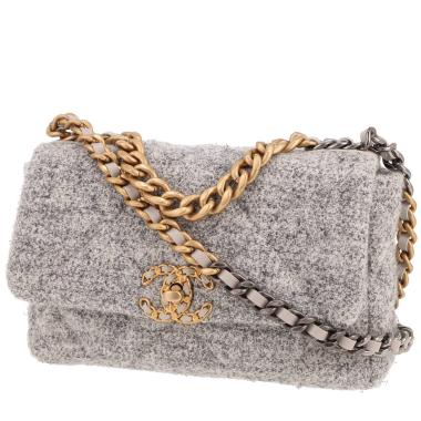 Chanel 19 handbag in grey tweed