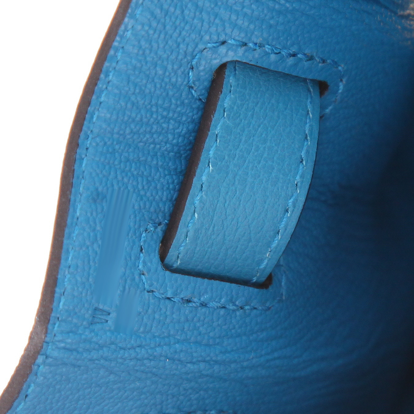 Sac à main Hermès  Kelly 28 cm en cuir Evergrain bleu - Detail D4