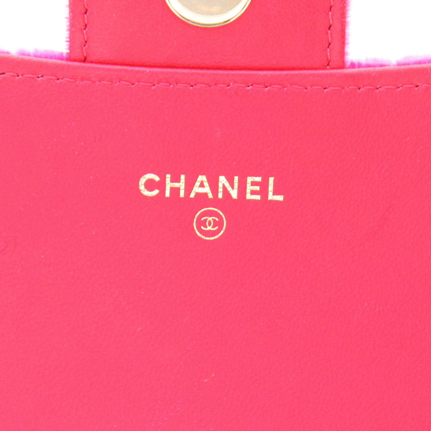 Sac à main Chanel  Sac à rabat en velours rose - Detail D2