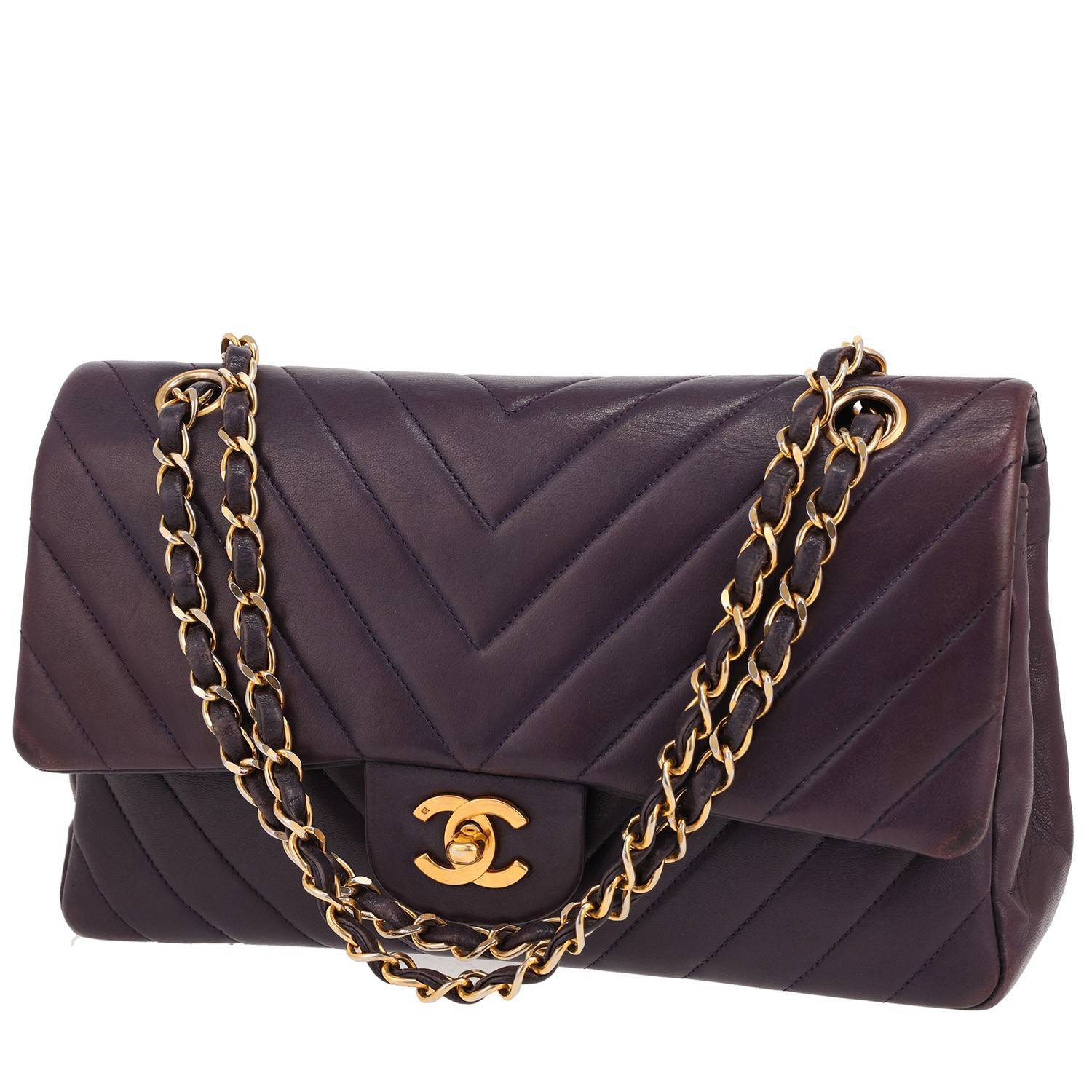 Sac Chanel Timeless Classic matelassé violet 1991 occasion Sac Chanel Timeless Classic matelassé violet 1991 occasion