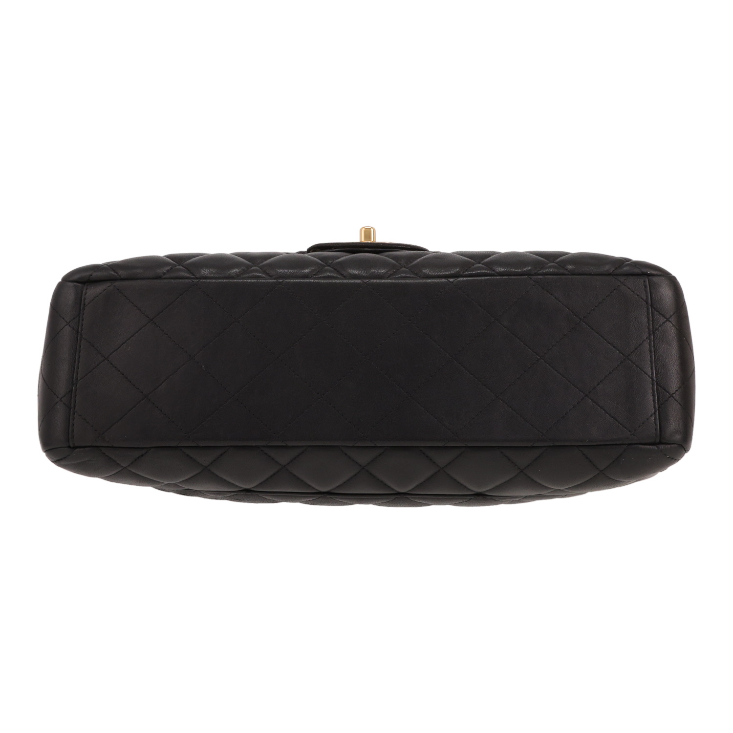 Chanel  Timeless Maxi Jumbo shoulder bag  in black quilted leather - Detail D1
