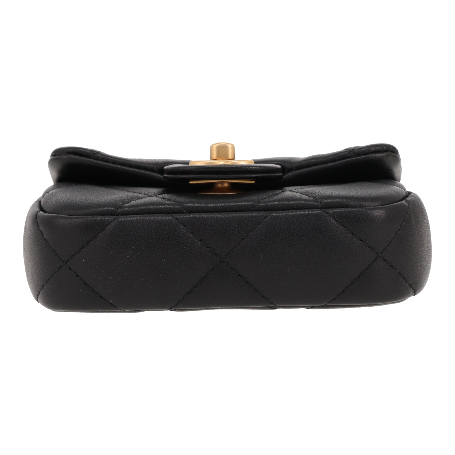 Borsa a tracolla Chanel  Chain Pouch mini  in pelle trapuntata nera - Detail D1
