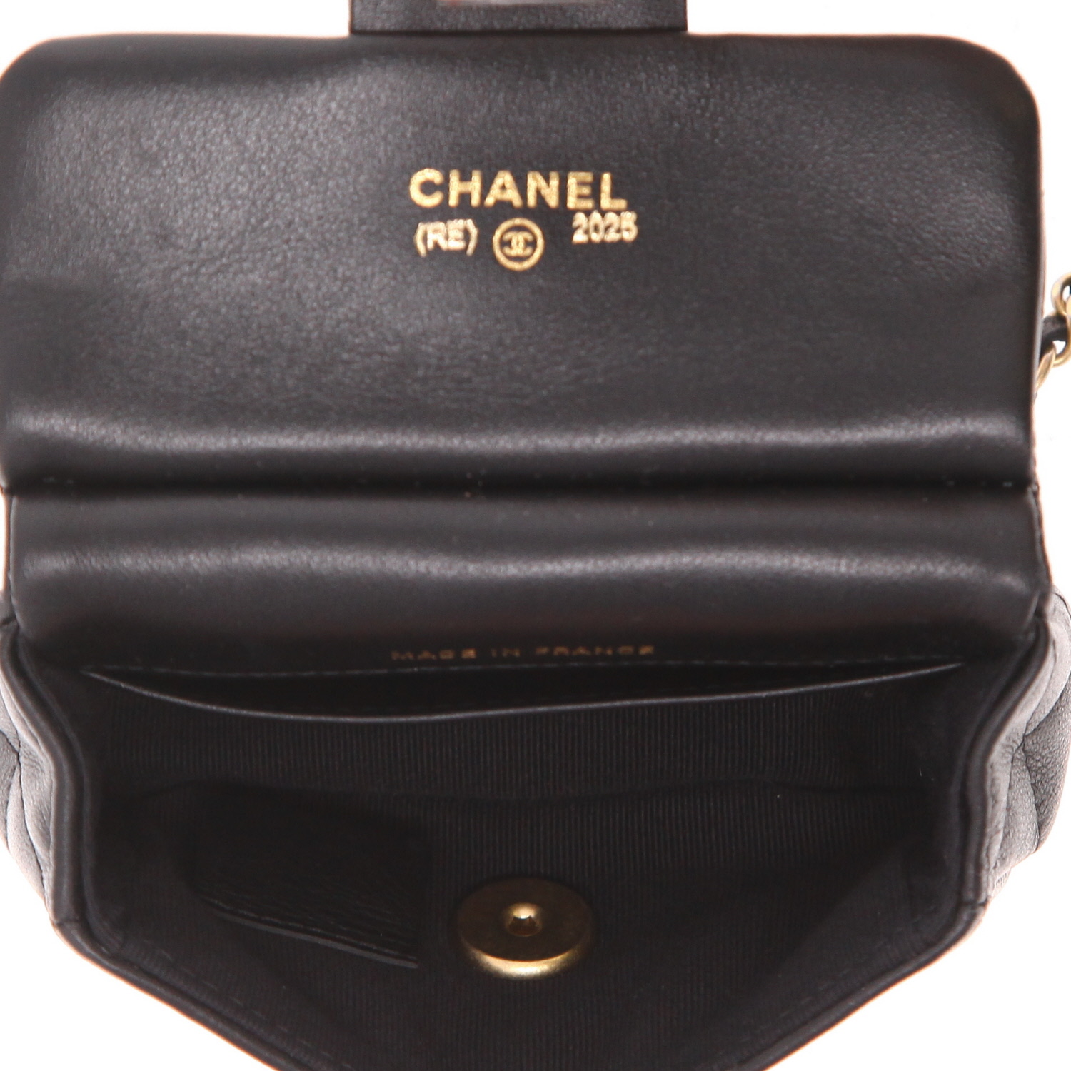 Bolso bandolera Chanel  Chain Pouch mini  en cuero acolchado negro - Detail D3