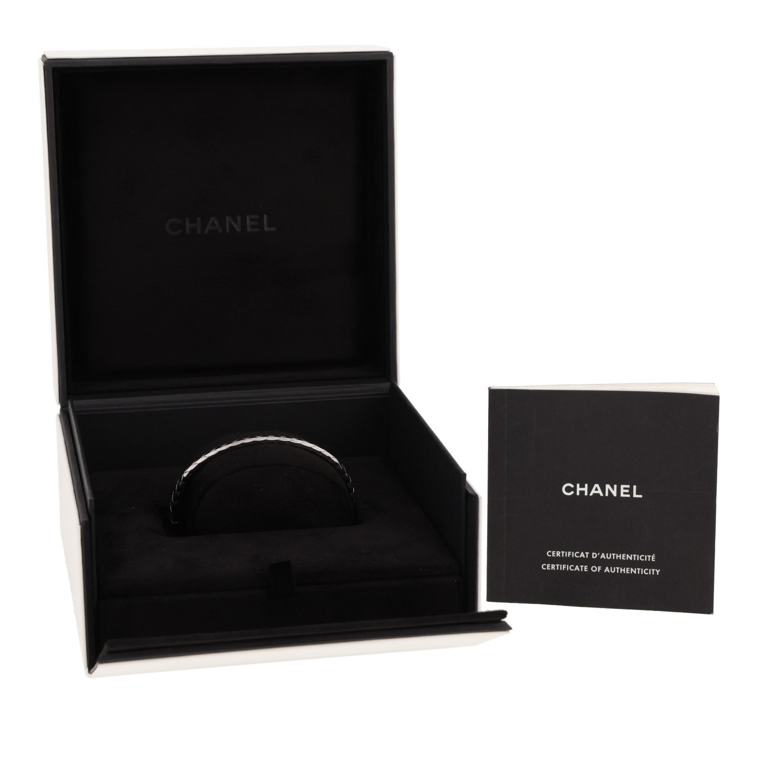 Chanel Coco Crush bracelet in white gold