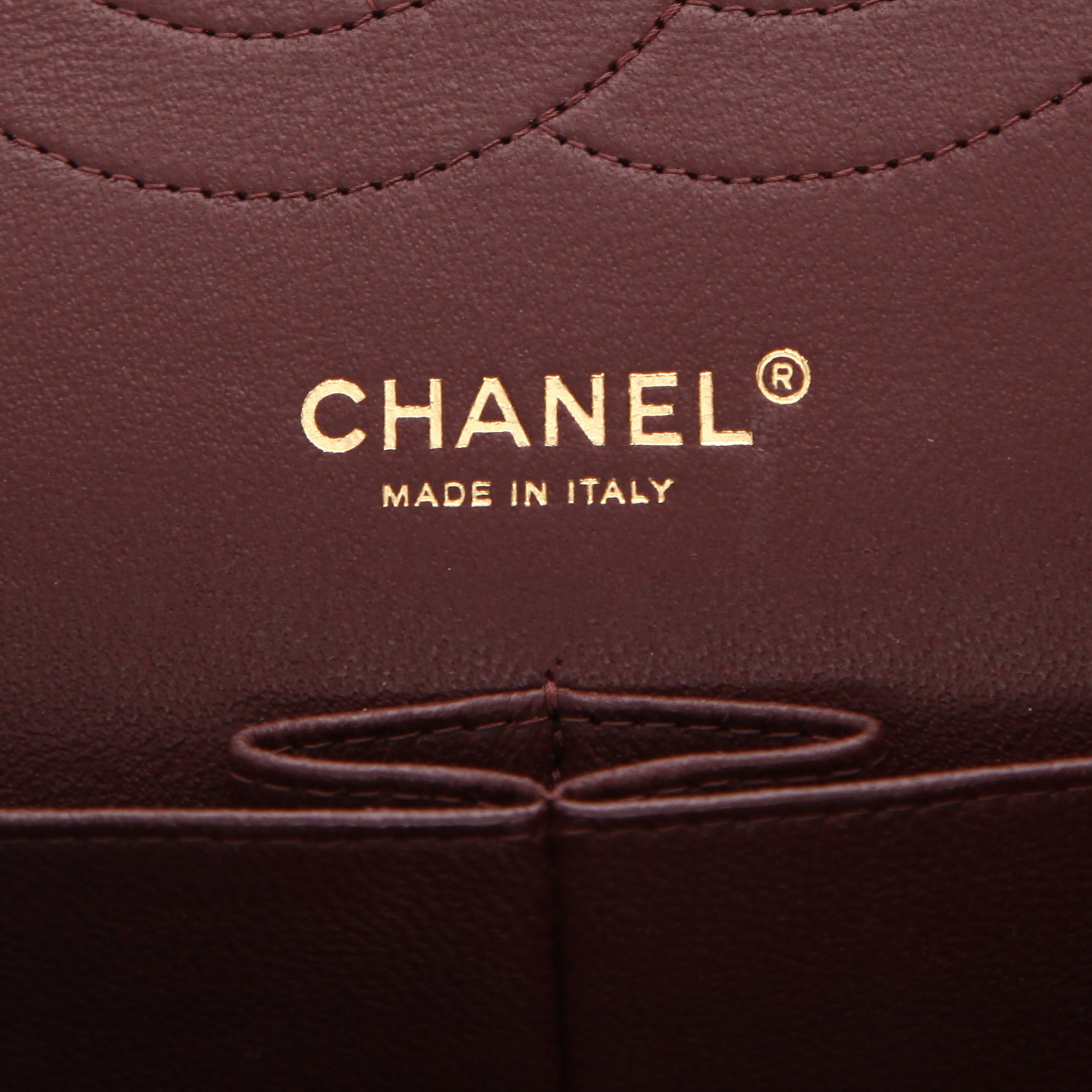 Bolso bandolera Chanel  Timeless Jumbo en cuero granulado acolchado negro - Detail D2