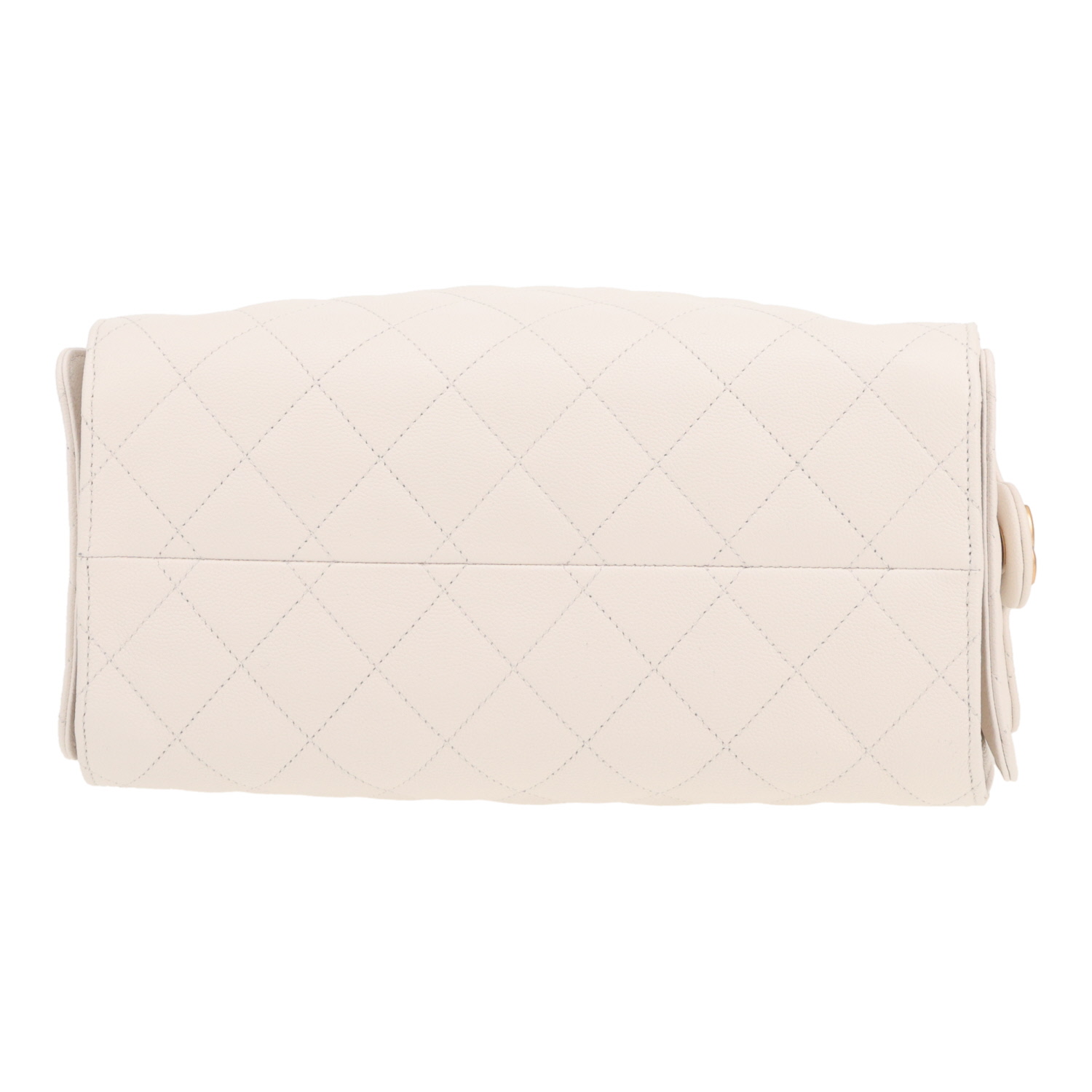 Chanel 25 shoulder bag in white quilted grained leather - Detail D1