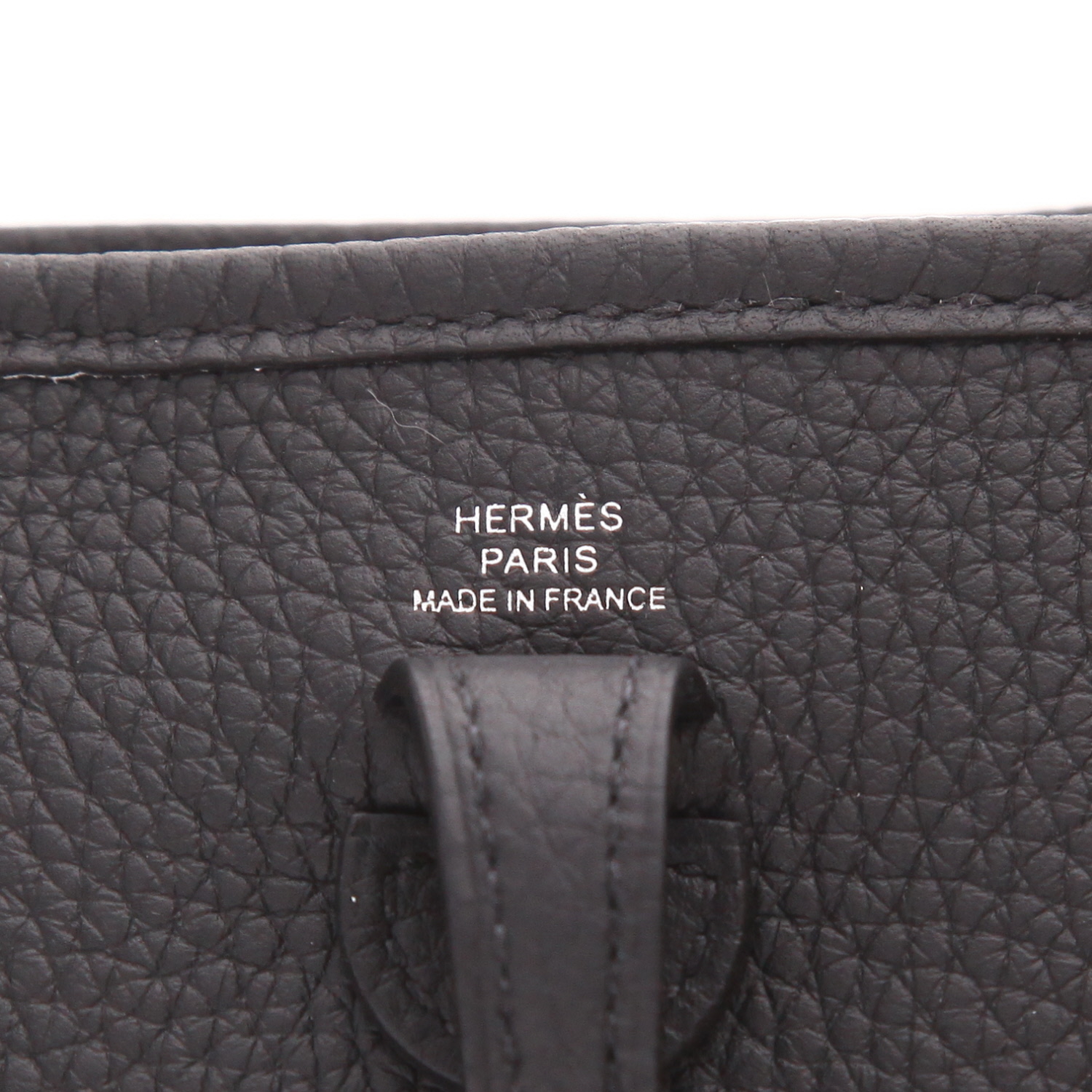 Borsa a tracolla Hermès  Mini Evelyne in pelle taurillon clemence nera - Detail D2