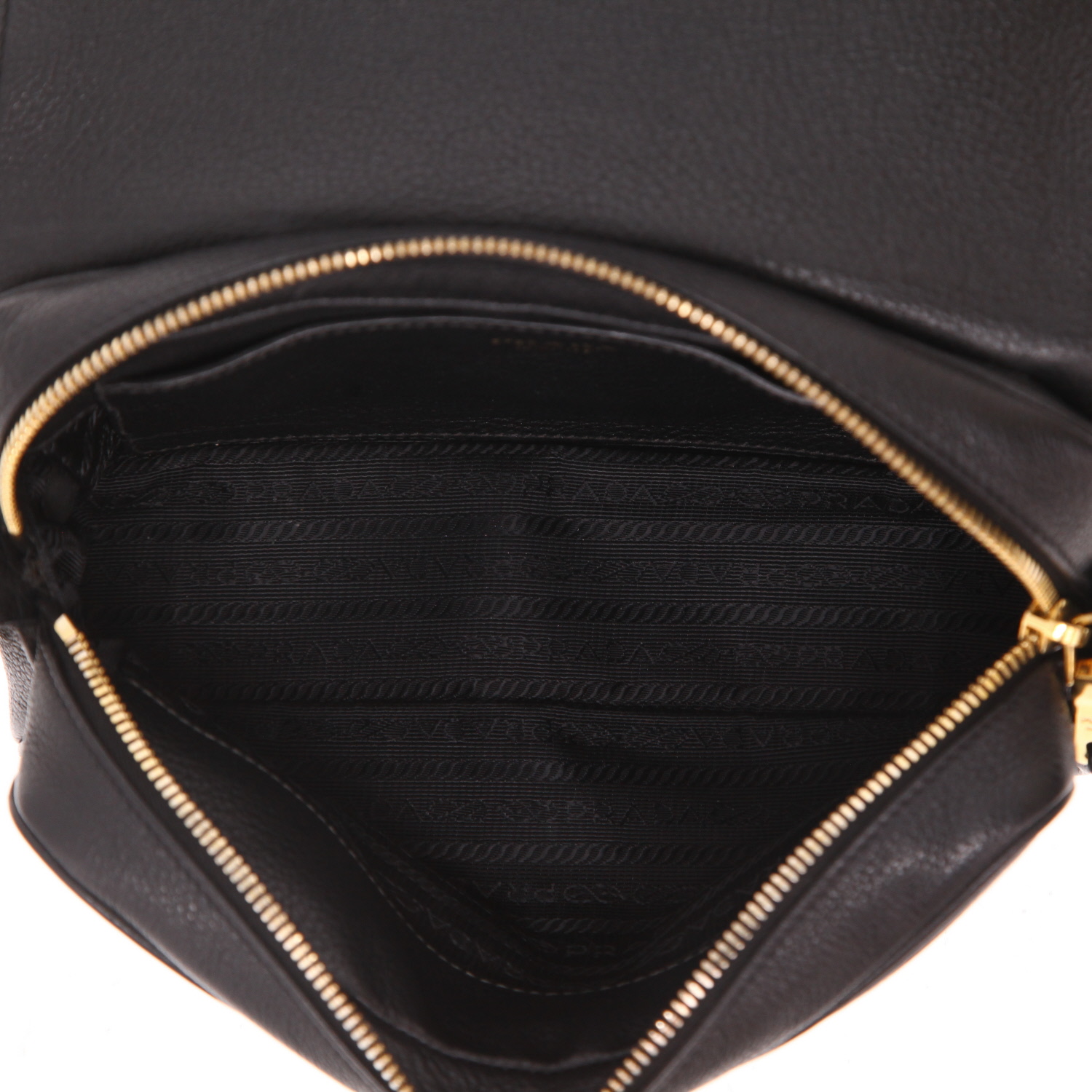 Bolso bandolera Prada   en cuero granulado negro - Detail D3