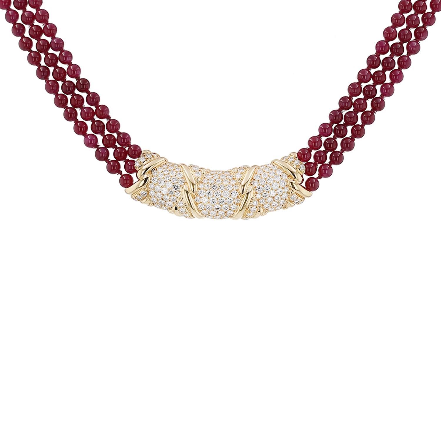 Collier années 1980 Van Cleef & Arpels en or jaune, diamants et rubis