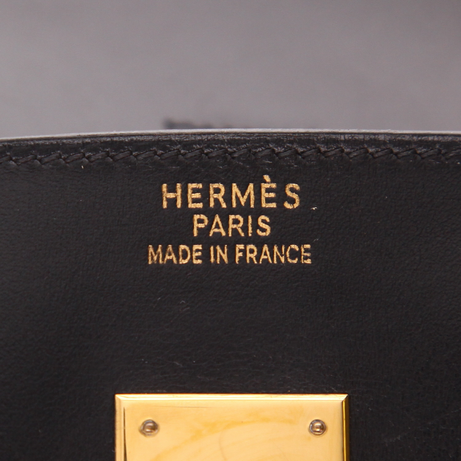 Hermès  Birkin 35 cm handbag  in black box leather - Detail D2