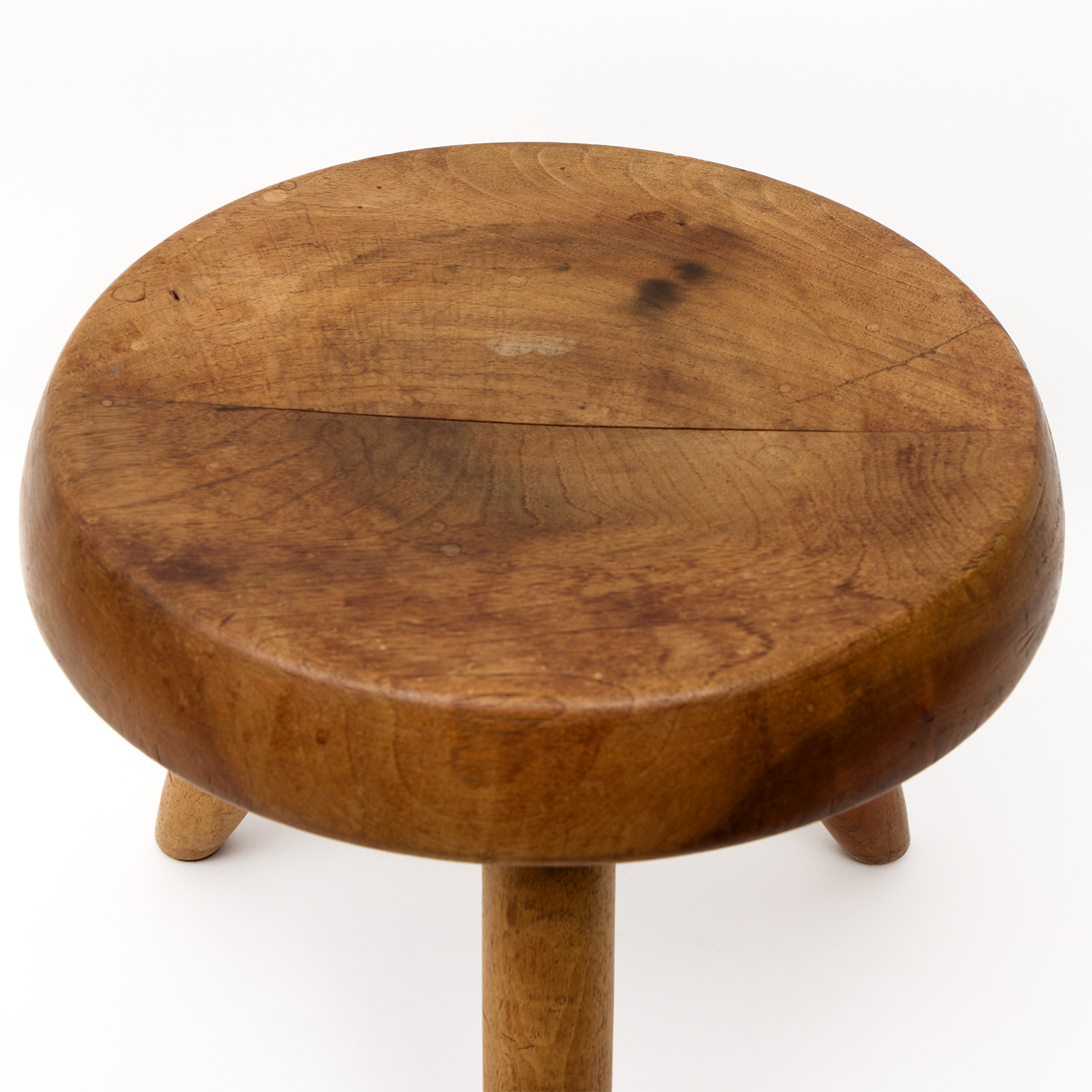 Tabouret bas tripode 'Berger' - le modèle créé en 1953 - Detail D3
