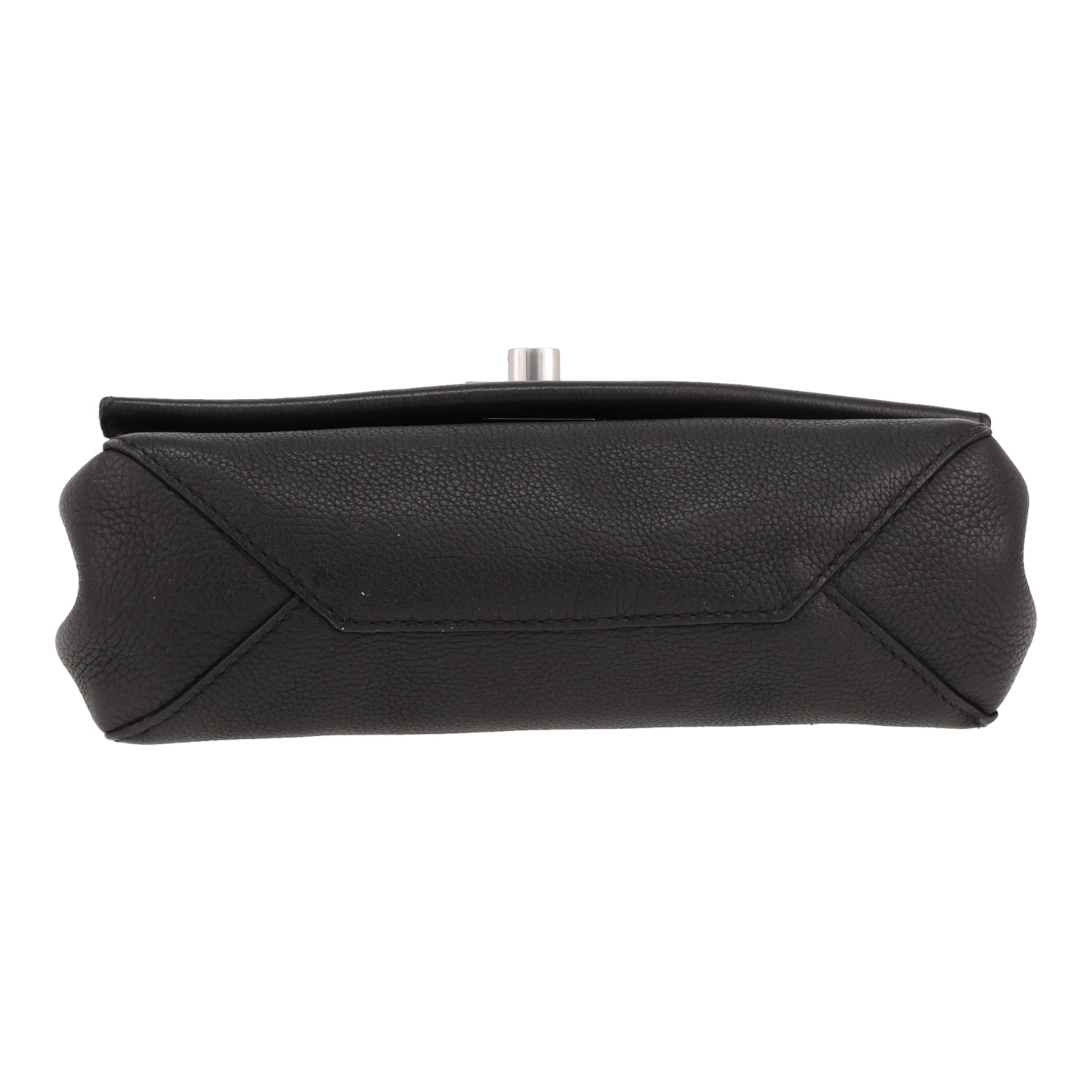 Louis Vuitton  Lockme shoulder bag  in black grained leather - Detail D1
