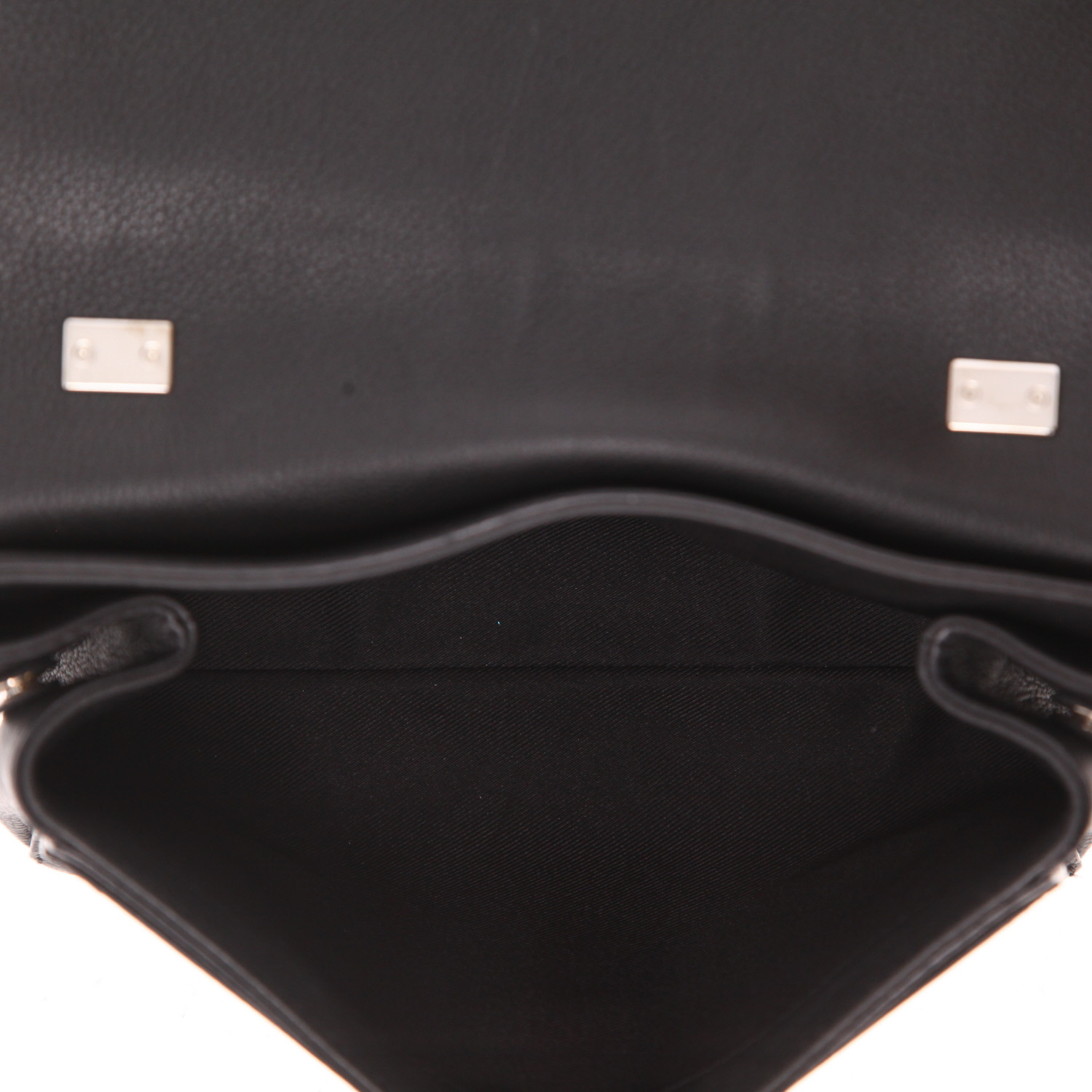 Bolso bandolera Louis Vuitton  Lockme en cuero granulado negro - Detail D3