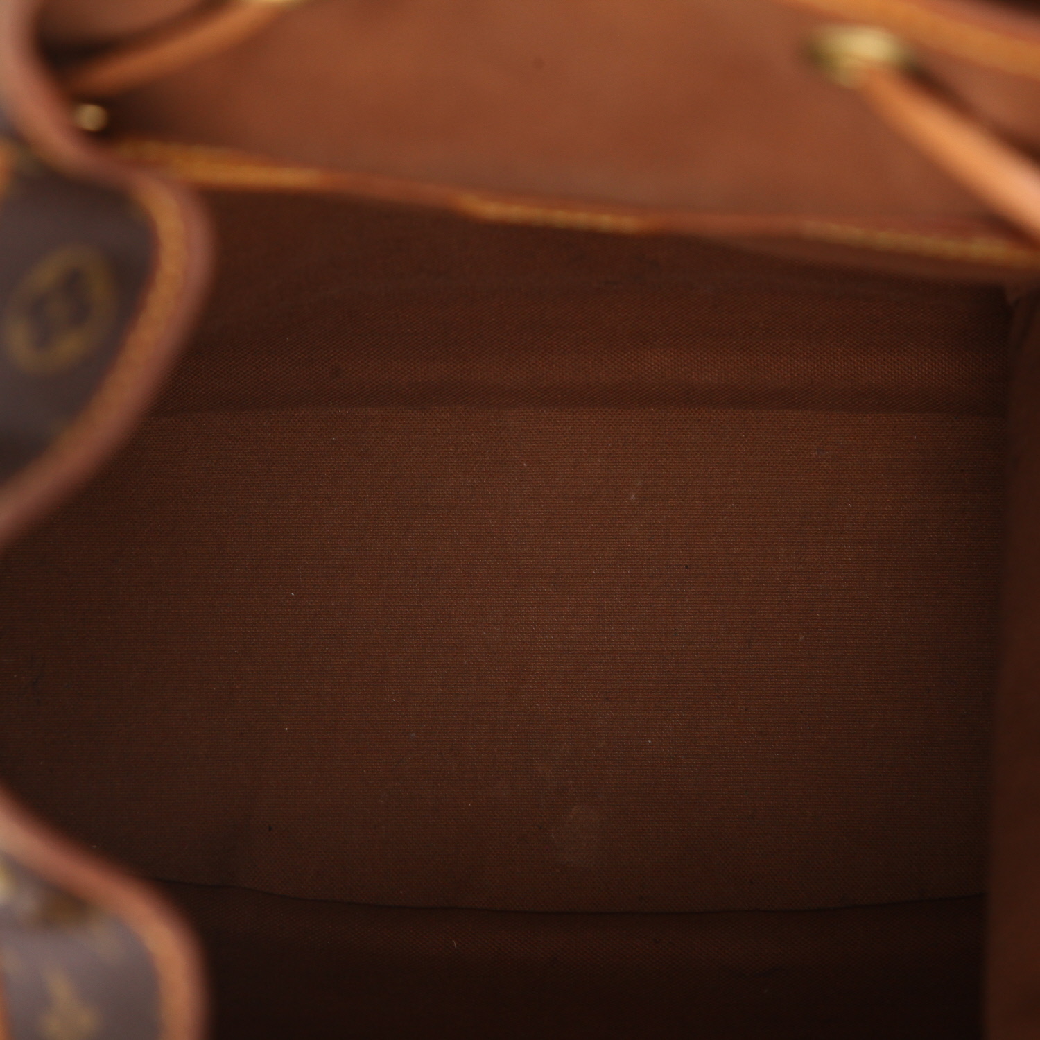 Sac à dos Louis Vuitton  Montsouris en toile monogram marron et cuir naturel - Detail D3