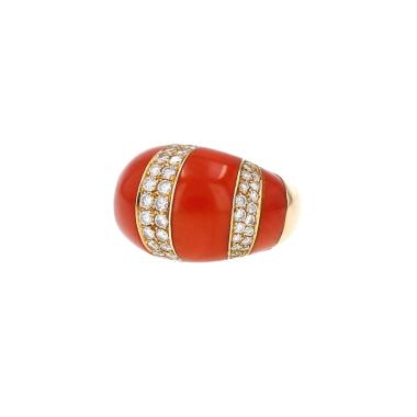 Cartier   1970's ring in yellow gold, coral and diamonds