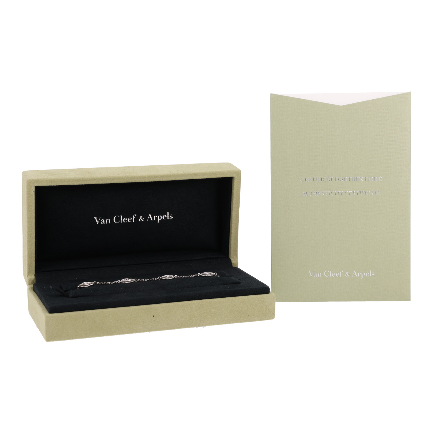 Van Cleef & Arpels Sweet Alhambra bracelet in white gold and diamonds