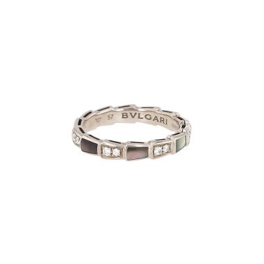 Bulgari Serpenti Viper ring in white gold, diamonds and mother of pearl