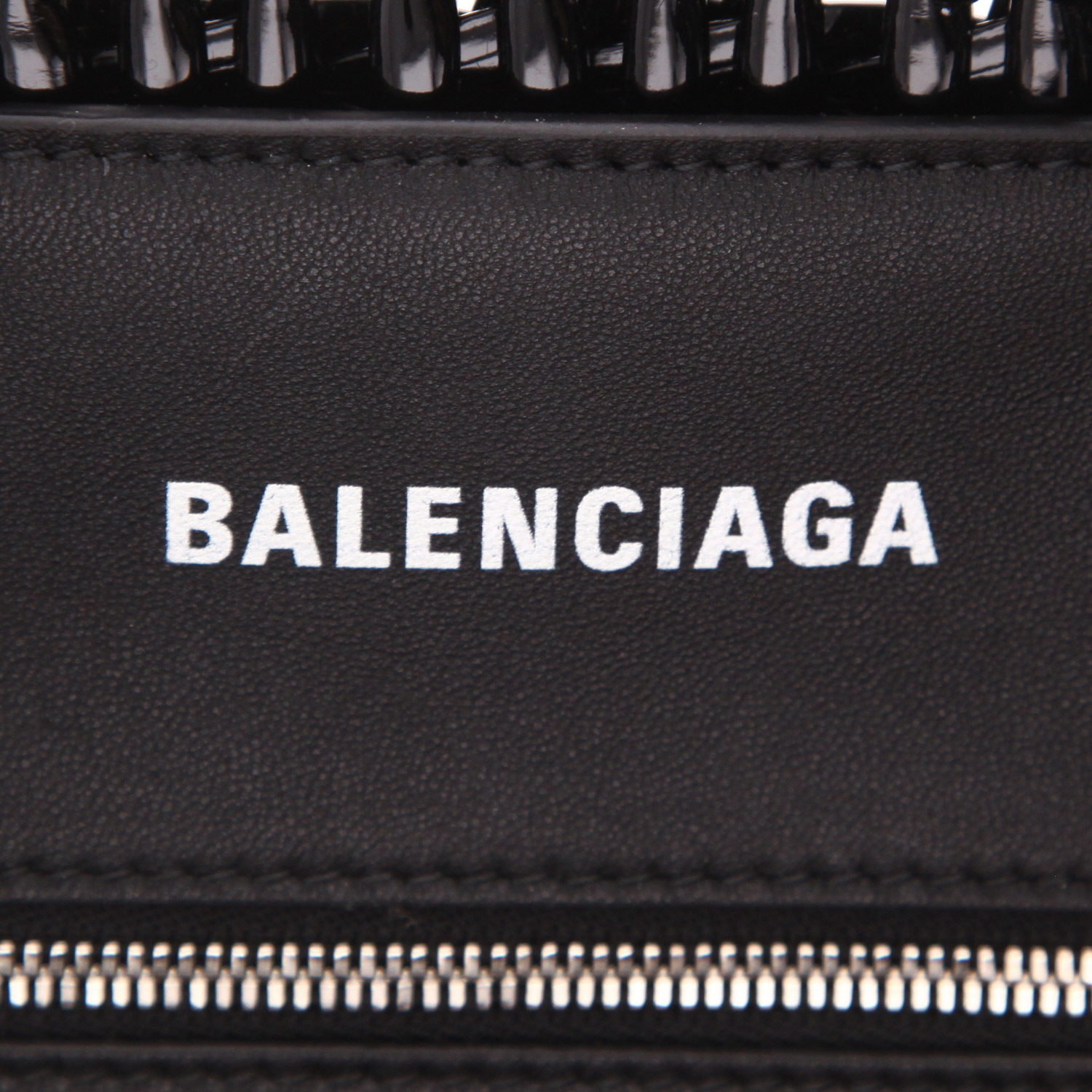 Balenciaga  Bistrot Panier shopping bag  in black leather  and natural leather - Detail D2