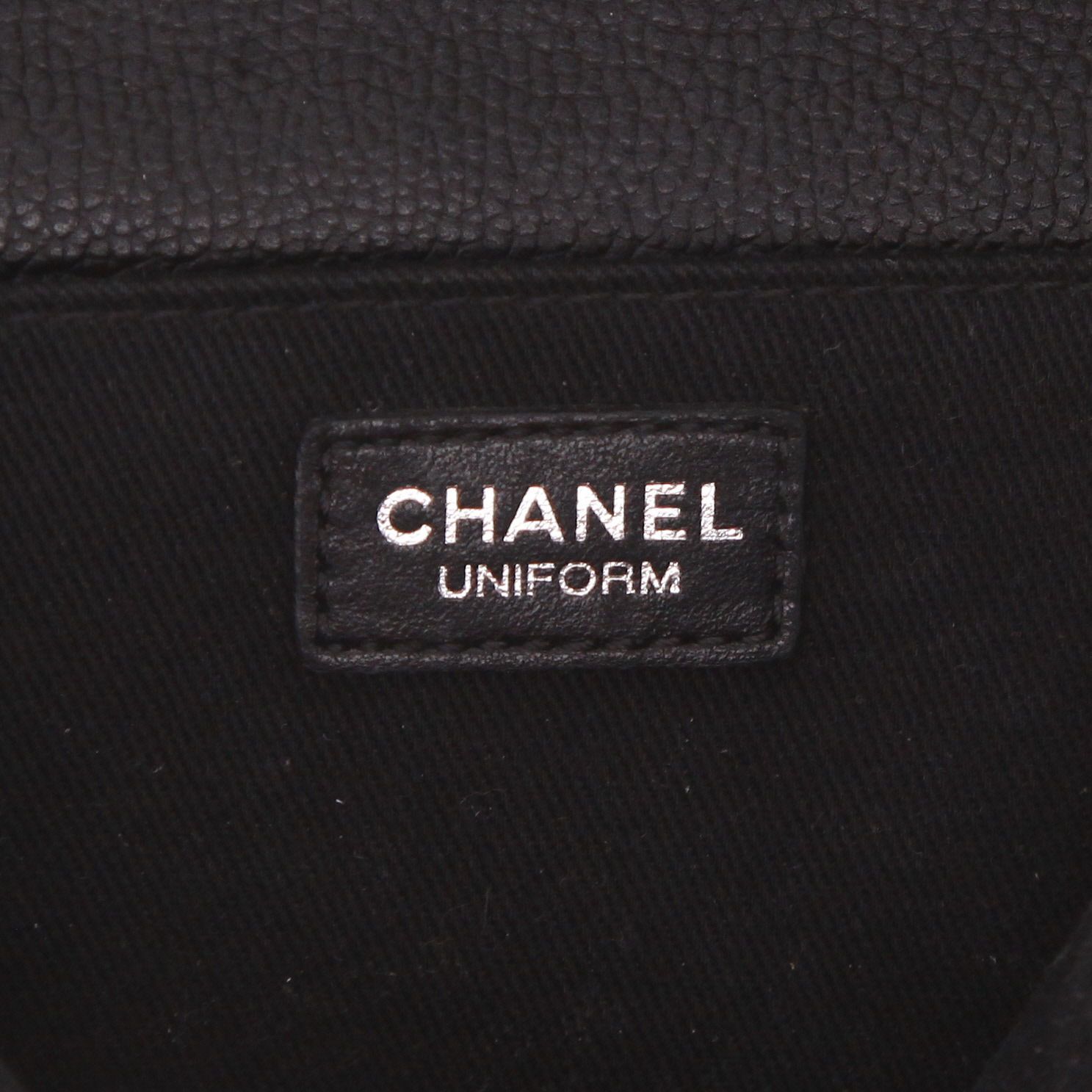Pochette-ceinture Chanel  Pochette ceinture en cuir grainé matelassé noir - Detail D2