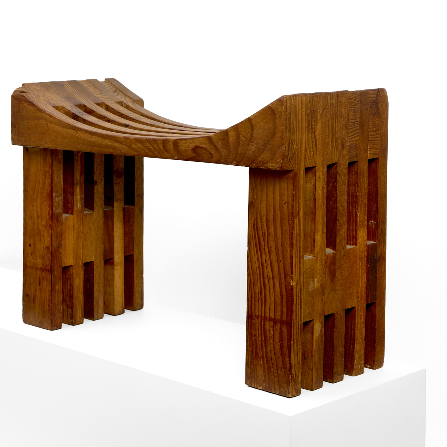 Tabouret - le modèle créé vers 1970 - Detail D1