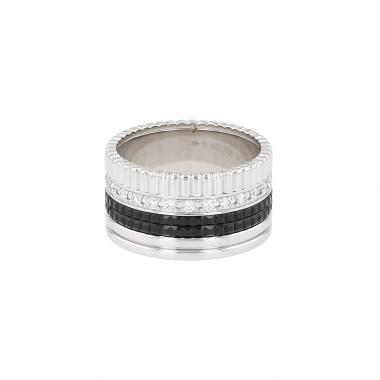 Sortija Boucheron Quatre Black Edition modelo grande de oro blanco, diamantes y PVD negro