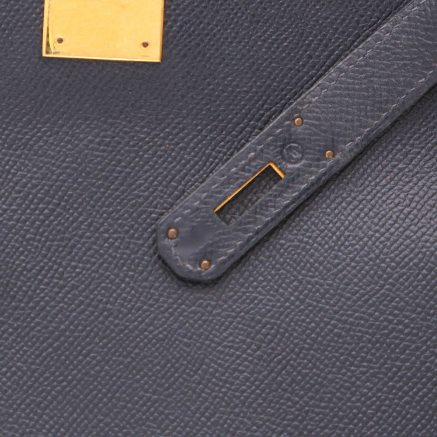 Hermès Kelly 32 cm handbag in Bleu Indigo Courchevel leather - Detail D4