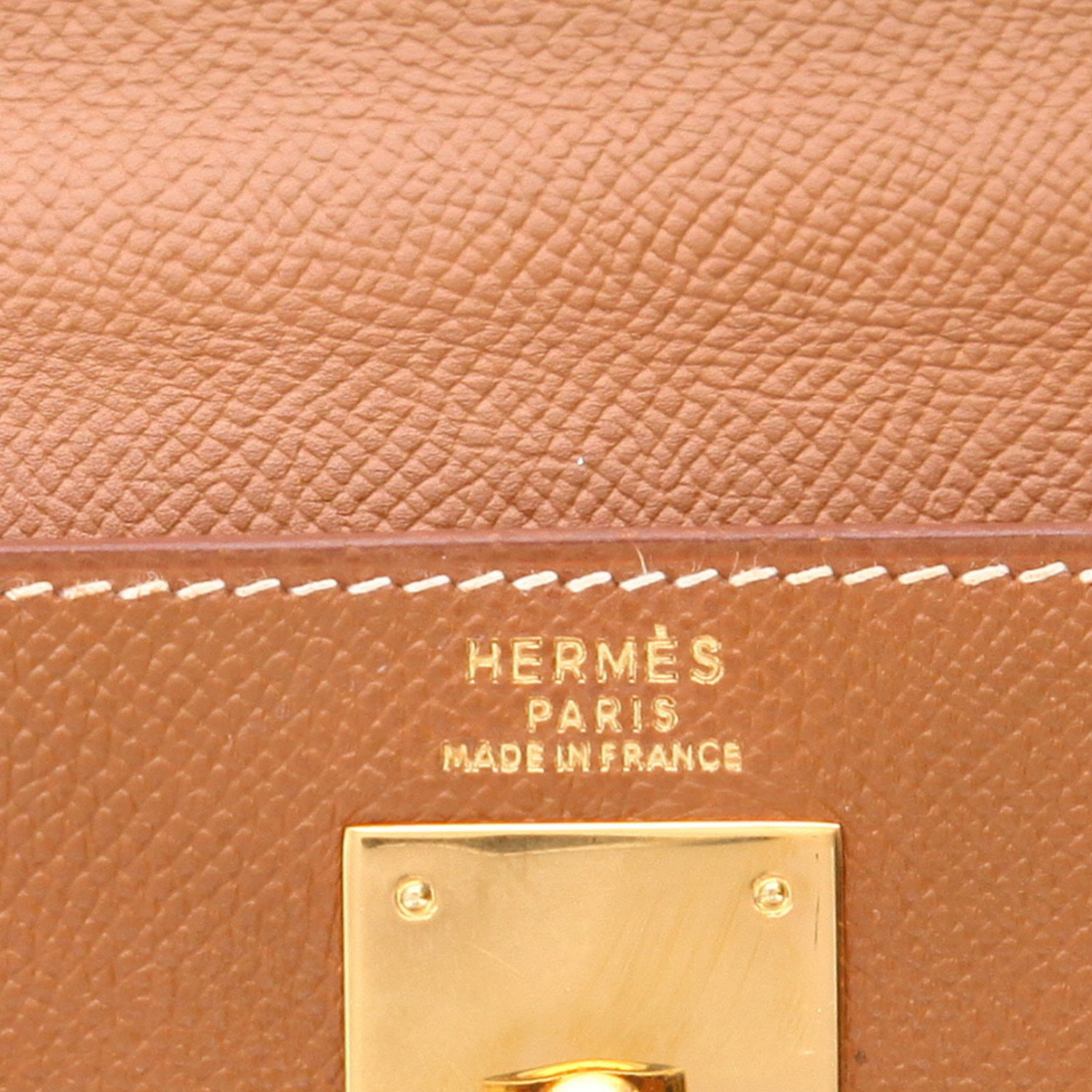 Sac à main Hermès  Kelly 32 cm en cuir Courchevel gold - Detail D2