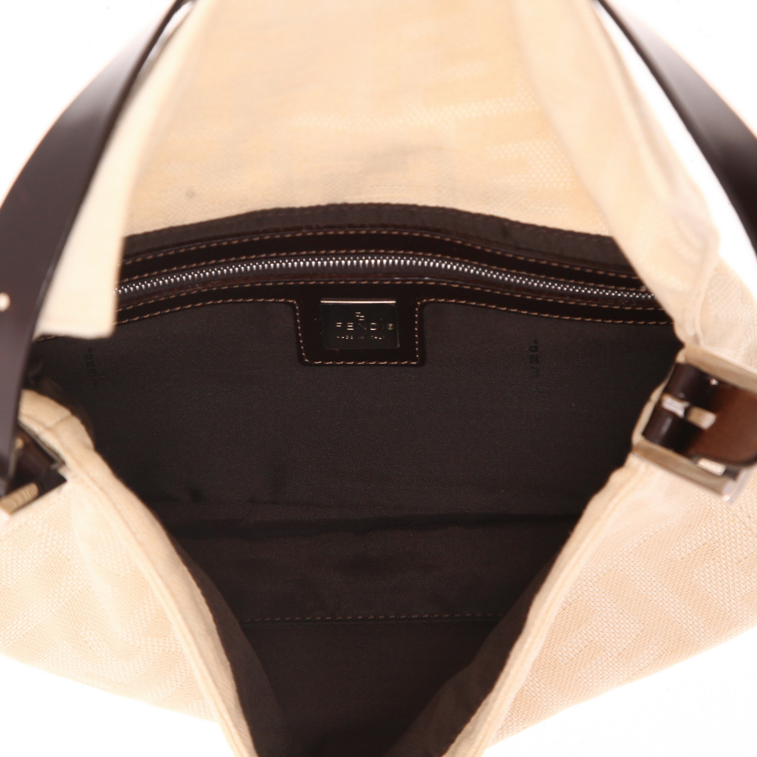 Bolso de mano Fendi  Baguette en lona monogram beige y cuero marrón - Detail D3