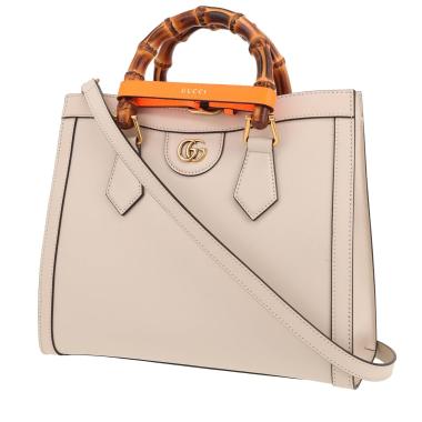 Gucci  Diana handbag  in white leather