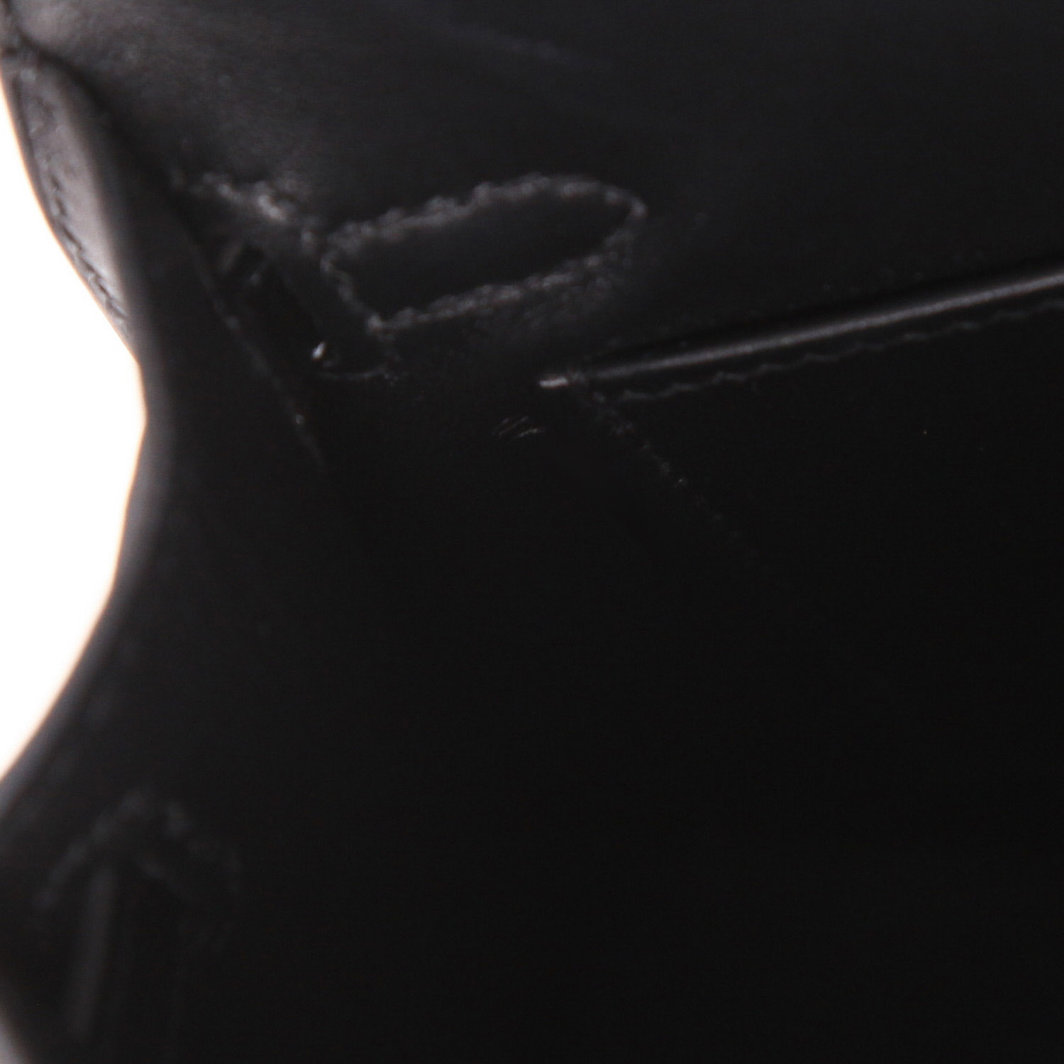 Bolso de mano Hermès  Kelly 20 cm en cuero box negro - Detail D4