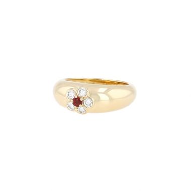Bague années 80 Van Cleef & Arpels en or jaune, diamants et rubis