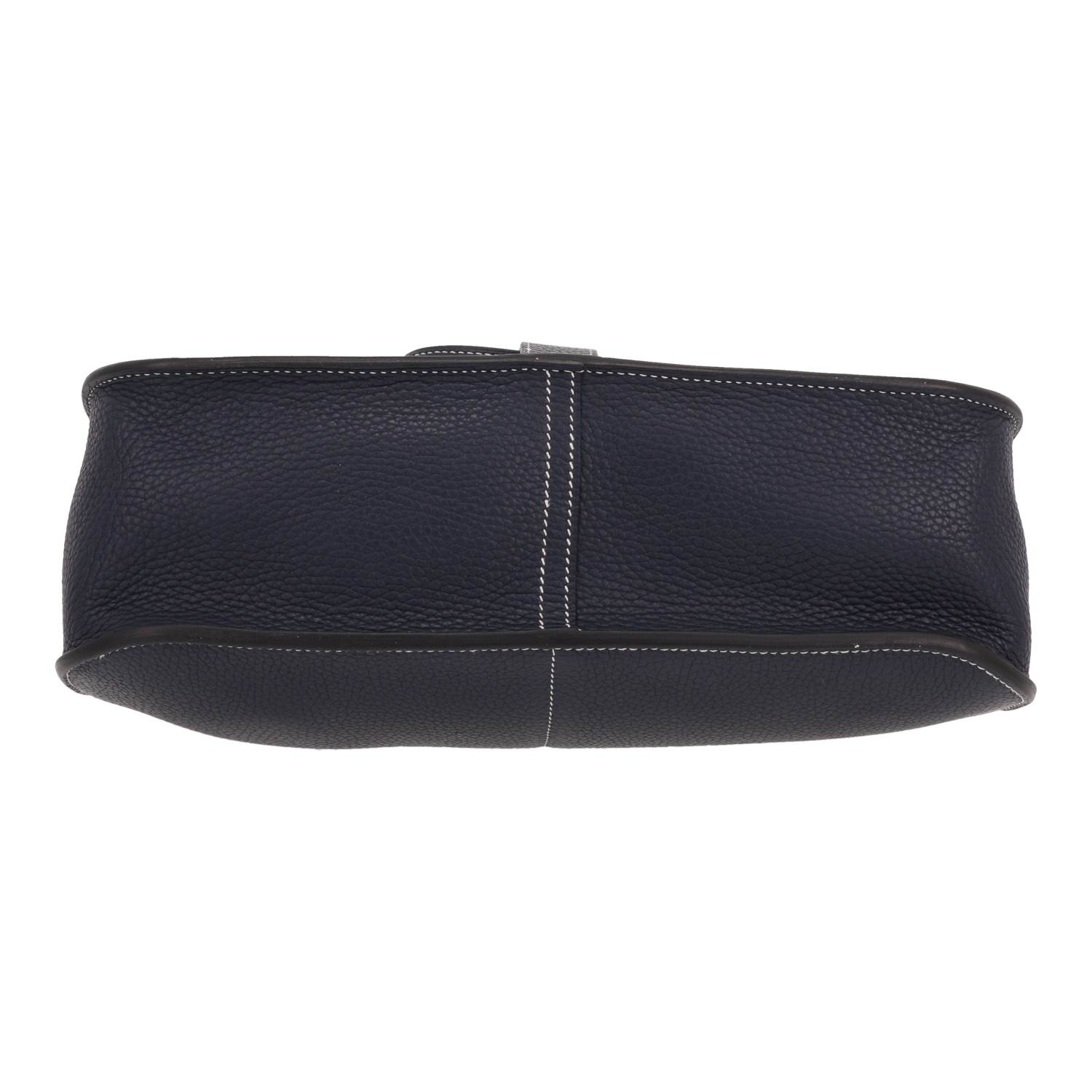 Hermès  Halzan shoulder bag  in navy blue togo leather - Detail D1