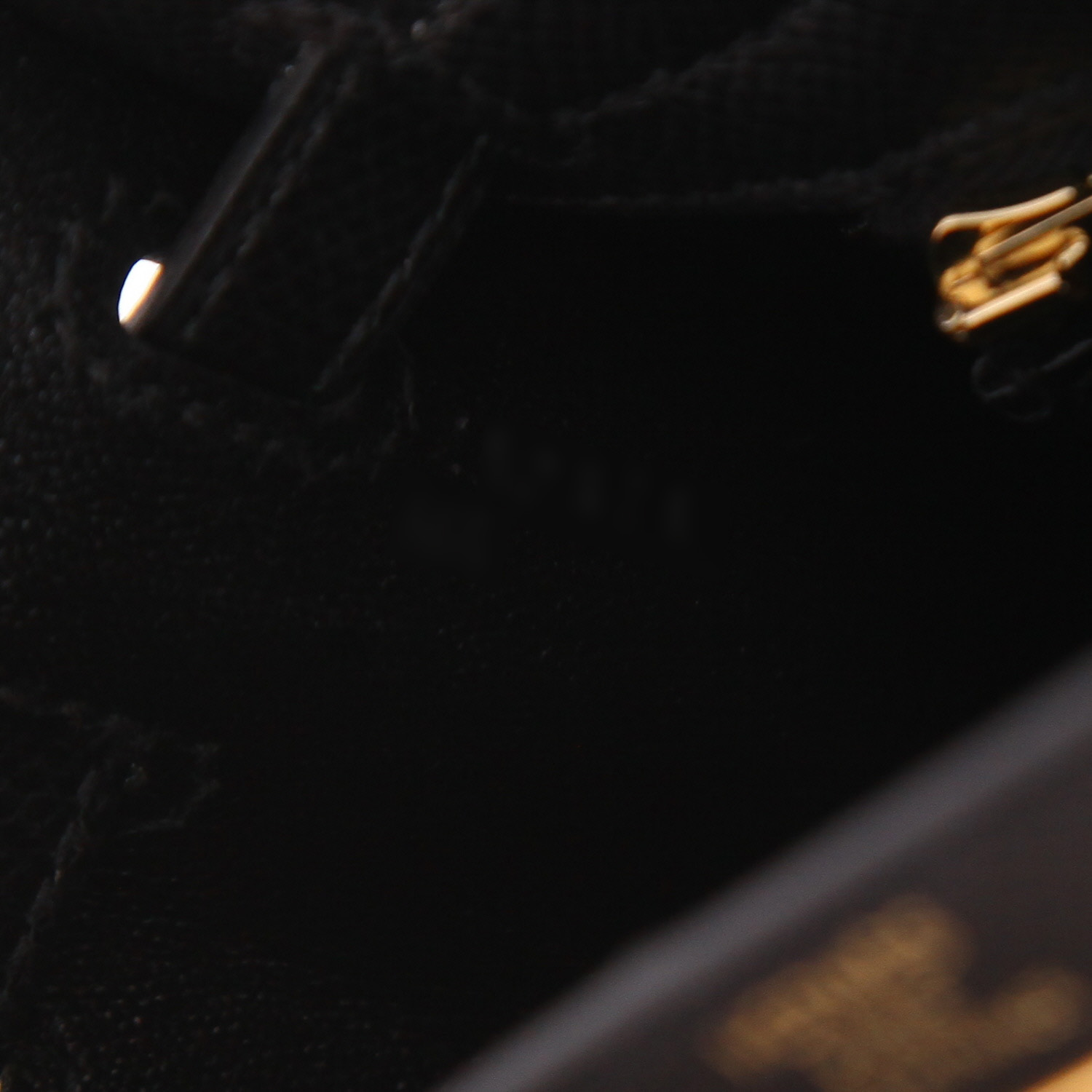 Sac à main Hermès  Kelly 25 cm en cuir epsom noir - Detail D4