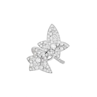 Sortija Boucheron Lierre de Paris modelo pequeño en oro blanco y diamantes