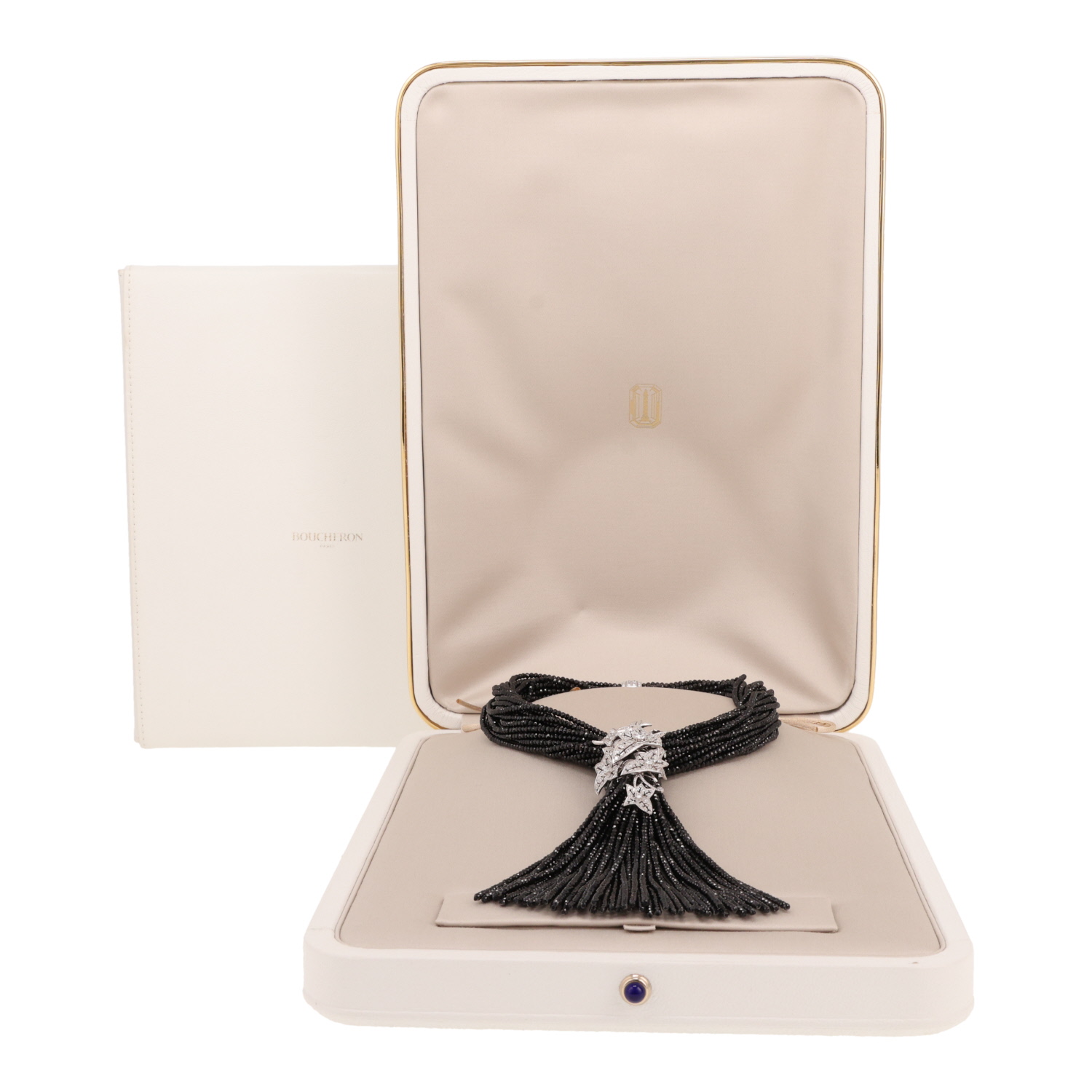 Collier Boucheron Lierre de Paris en or blanc, diamants et spinelles noirs - Detail D2