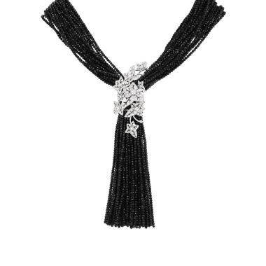 Collar Boucheron Lierre de Paris de oro blanco, diamantes y espinela negro