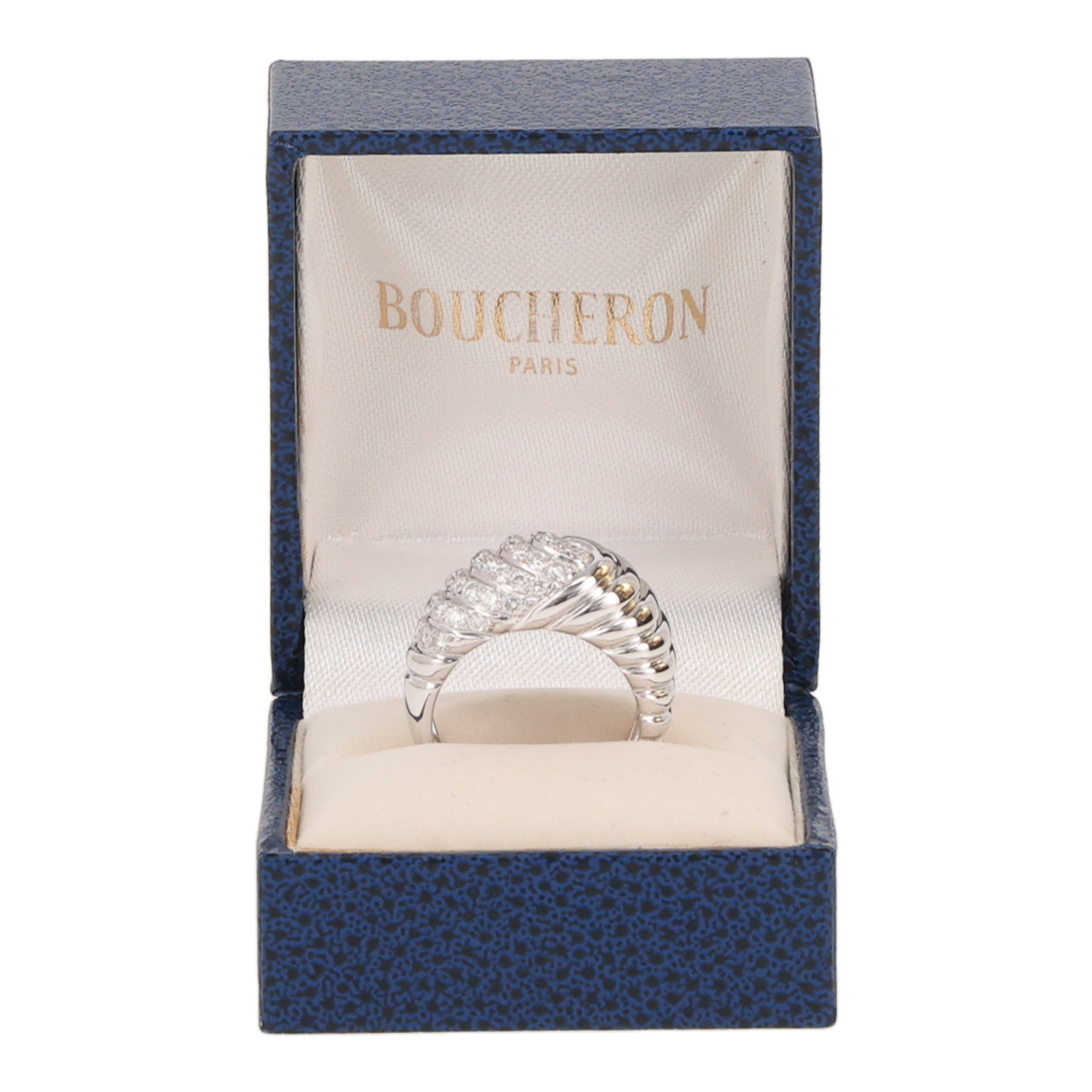 Bague Boucheron  en or blanc et diamants - Detail D2