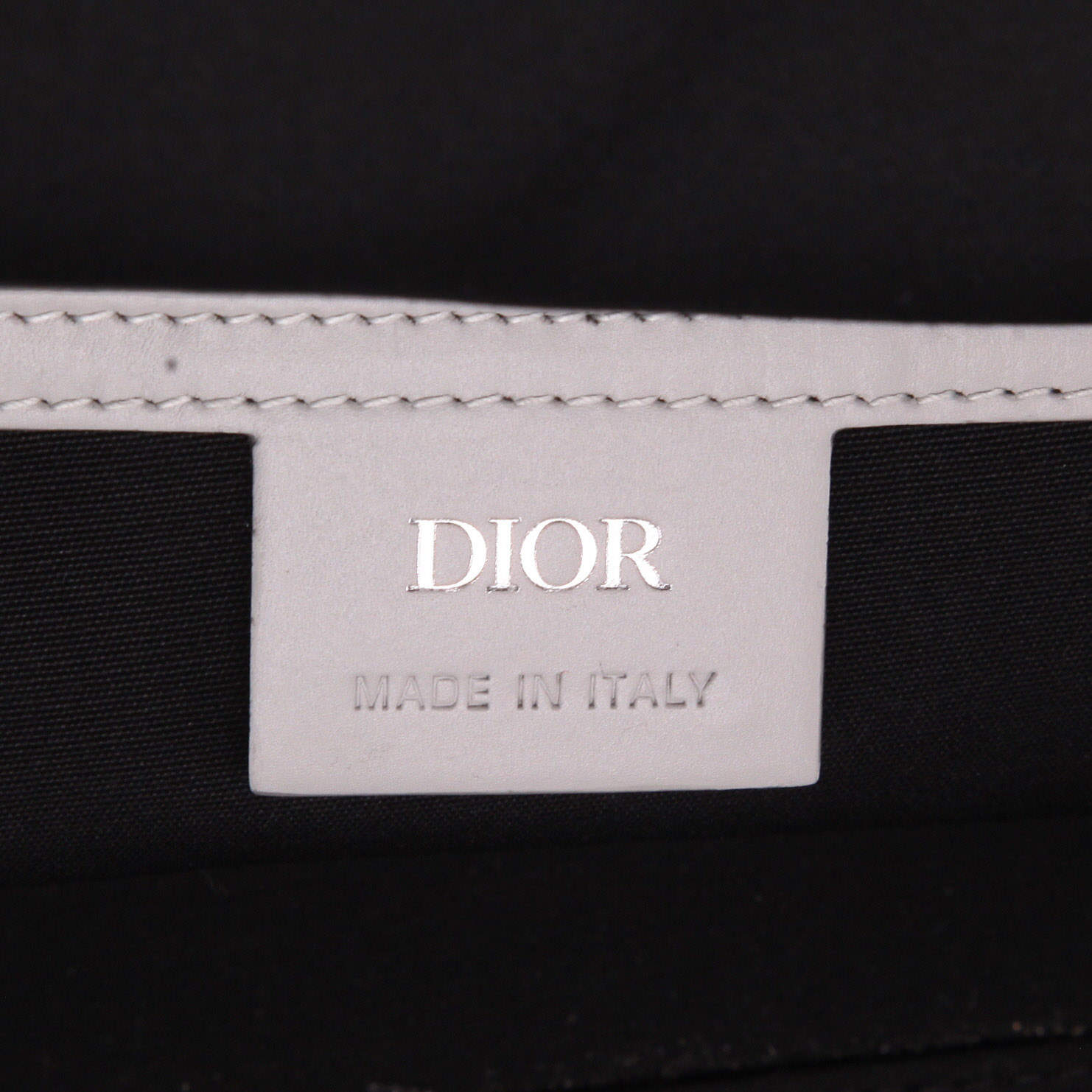 Bolsa de viaje Dior  Lingot 50 en lona gris y cuero gris - Detail D2