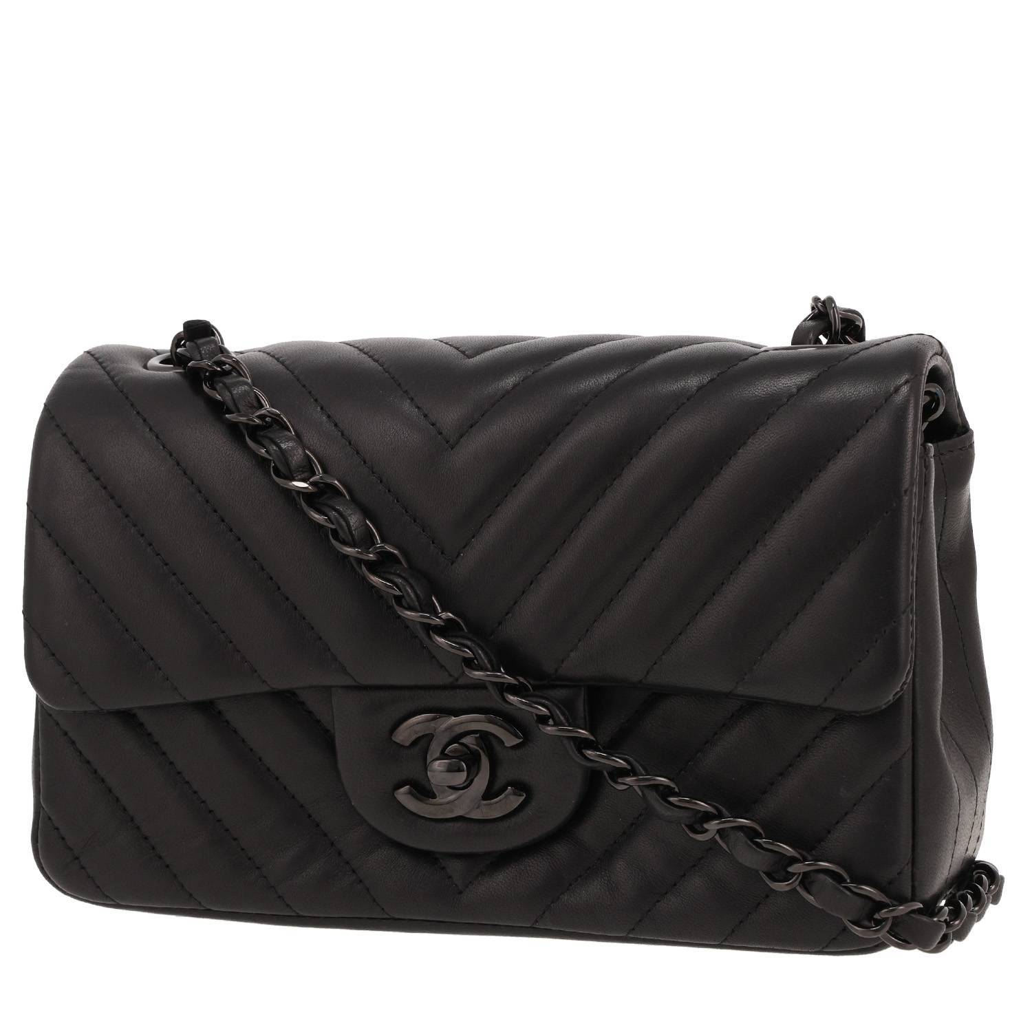 Chanel Timeless Mini Matelassé Noir 2016 – Occasion