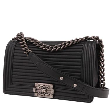 Borsa a tracolla Chanel  Boy in pelle nera