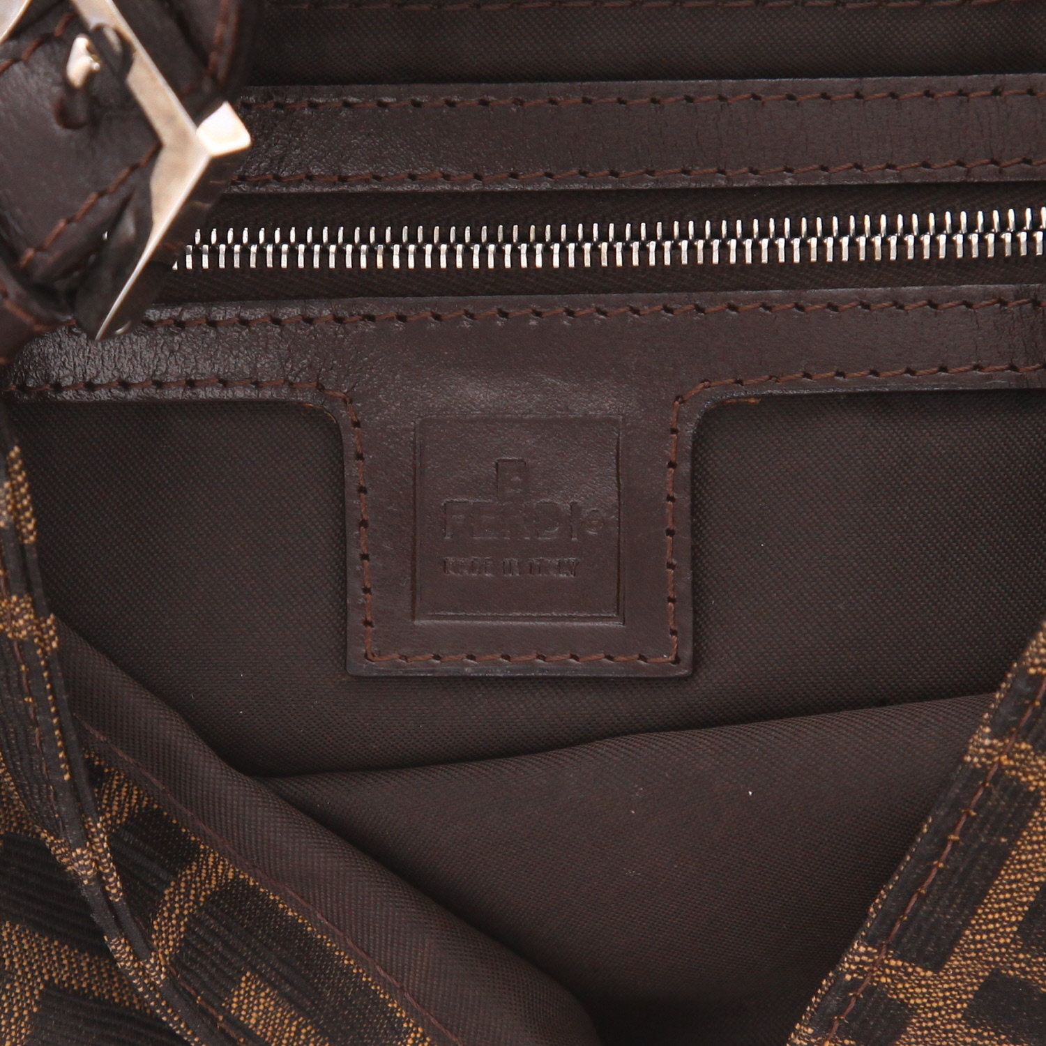 Borsa Fendi Baguette in tela marrone con logo e pelle marrone - Detail D2