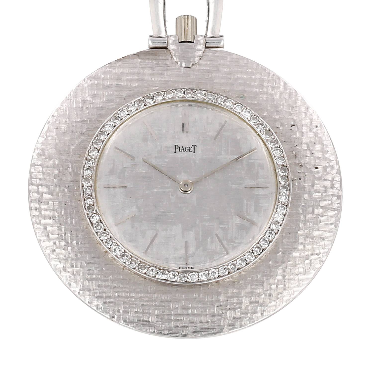 Montre pendentif Piaget Vintage en or blanc Vers 1970 Montre pendentif Piaget Vintage en or blanc Vers 1970