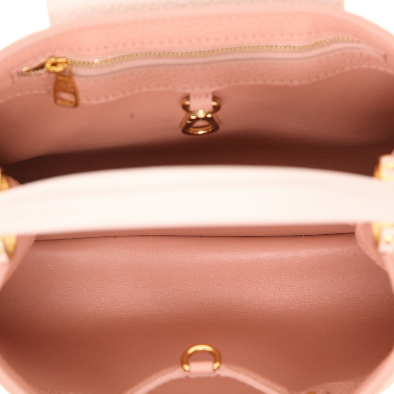 Borsa Louis Vuitton  Capucines BB in pelle taurillon clemence rosa e beige - Detail D3