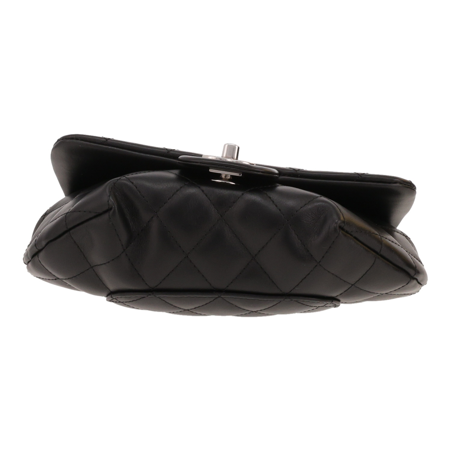 Pochette-ceinture Chanel   en cuir matelassé noir - Detail D1