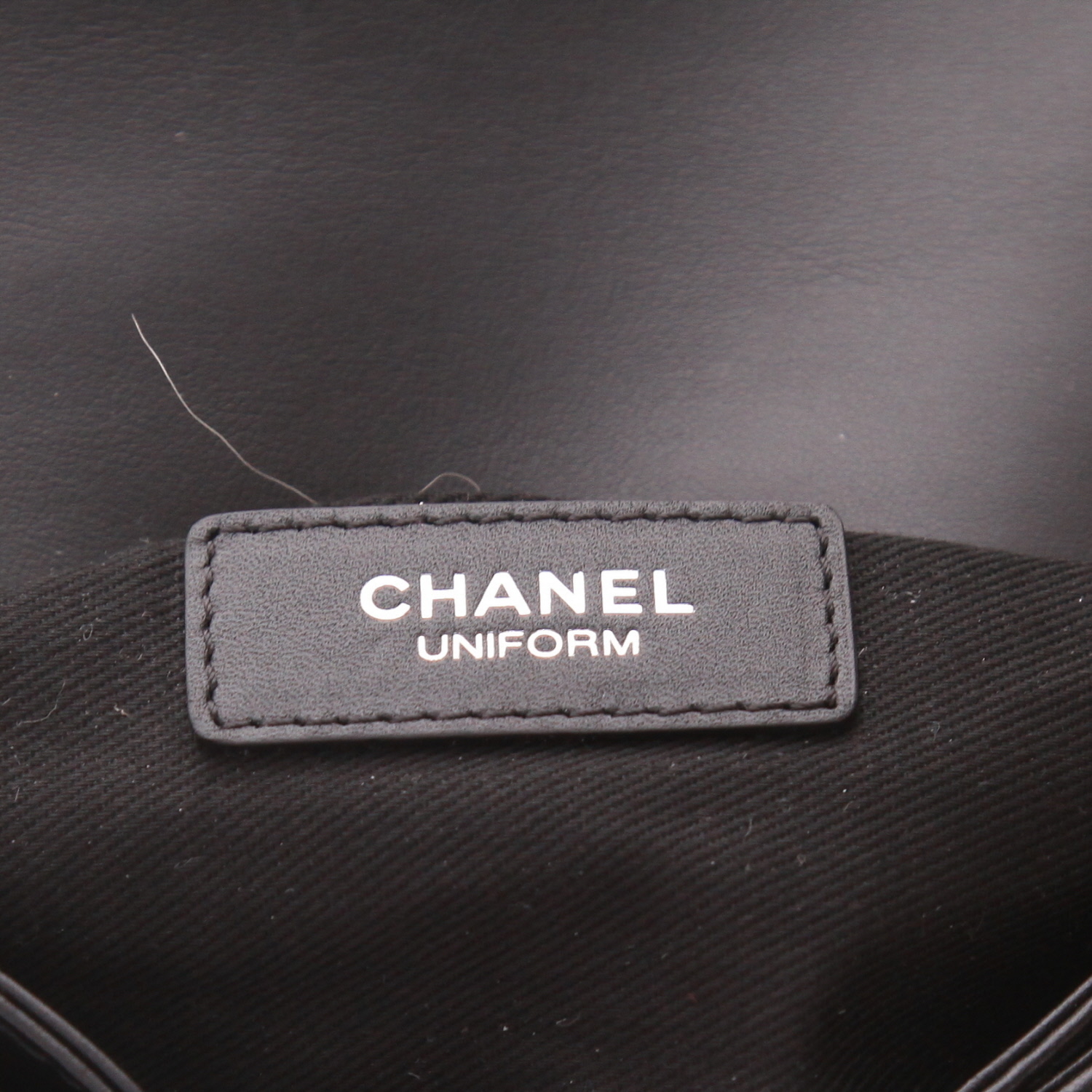 Pochette-ceinture Chanel   en cuir matelassé noir - Detail D2