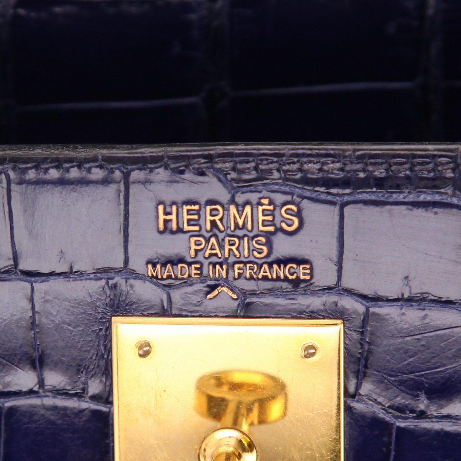 Bolso de mano Hermès  Kelly 35 cm en cocodrilo porosus azul - Detail D2
