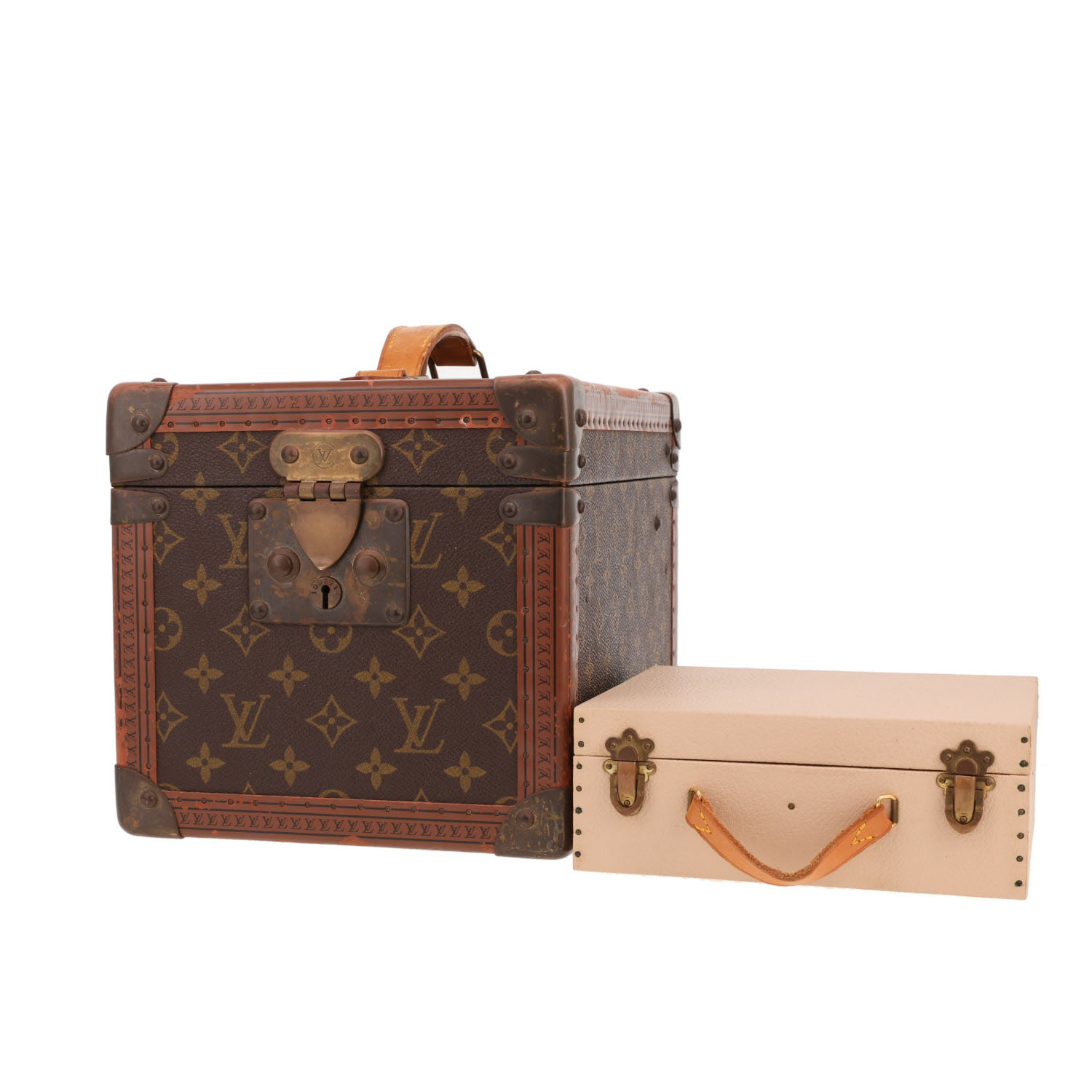 Louis Vuitton  Boîte à flacons vanity case  in brown monogram canvas  and natural leather - Detail D4