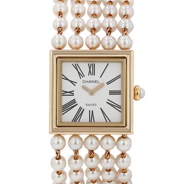 Chanel Mademoiselle  in yellow gold Circa 1990