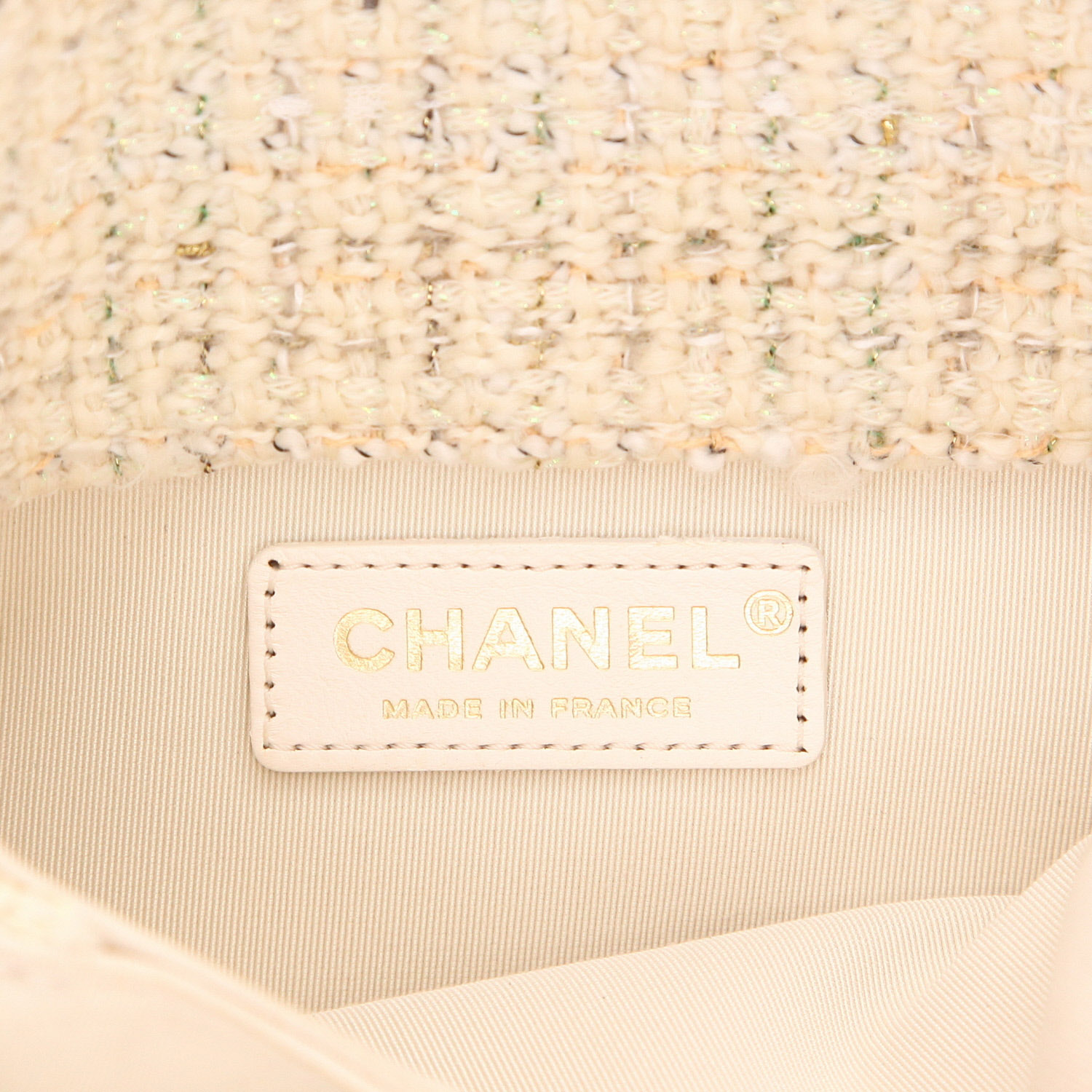Sac bandoulière Chanel  Knock on Wood en tweed écru - Detail D2